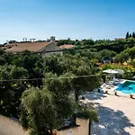 Koxyli Studios & Apartments