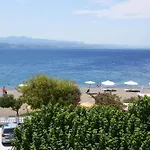 Akrogiali Beach Rooms