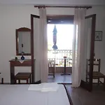 Ammos Studios And Apartments
