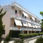 Kochili Apartments