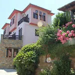 Guesthouse Iris