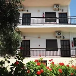Gorgona Rooms