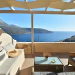 Akrolithi Boutique Hotel & Suites