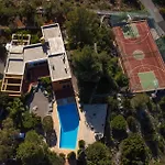 Villa With Swimming Pool And Tennis/Basketball Court