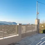 Modern Private Villa With Infinity Pool