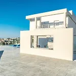 Modern Private Villa With Infinity Pool