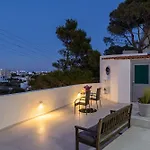 Restia Seaside Apartment Ii, 50M From Megas Gialos Beach