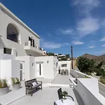 Restia Seaside Apartment I, 50M From Megas Gialos Beach