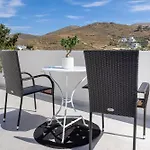 Restia Seaside Apartment I, 50M From Megas Gialos Beach