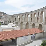Plinthos Residence