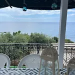 Elia\'S House