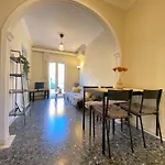 Port House Apartment