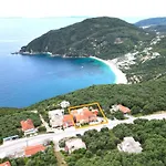Elaia\'S Holiday Homes