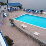 Studios Avra