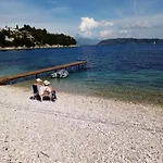 Lena Blue Sea Apartments