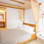 Ov Suites \