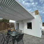 Eleon Luxury Villa