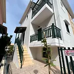 Reis Villa