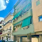Eleni\'S Green Balcony Modern Apartment By The Sea