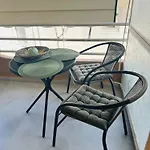 Eleni\'S Green Balcony Modern Apartment By The Sea