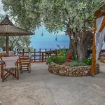 Studios Plaka