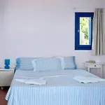 Alia\'S Sea View Villa & Studios