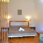 Oula Maisonettes Suites