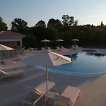 Santos Luxury Apartments