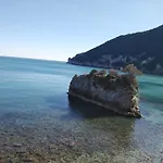 Kamari Beach Guest House