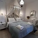 Exilze House Beachfront Kionia