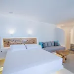Flaskos Suites And More