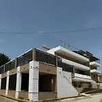 Selefkos Palace