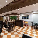 Angelina Hotel & Apartments