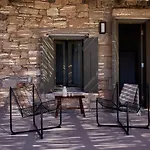 Nikolaou Art Residence