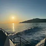 Hydra\'S View