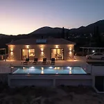 Brand New: Kefalonia Stone Villas - Villa Trapezaki Retreat