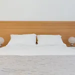 Karras Star Hotel