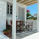 Avra Pahainas