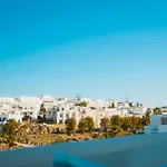 Adonis Hotel Studios & Apartments