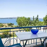 Metaxatos Apartments