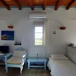 Apollon-Artemis Apartments