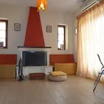 Karantonis House