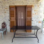 Karantonis House