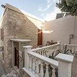 Villa Antonis