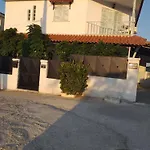 Roulas Cozy Apartments