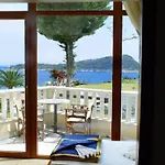 Kinira Beach Hotel