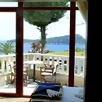 Kinira Beach Hotel