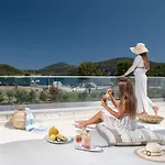 Notia Luxury Living
