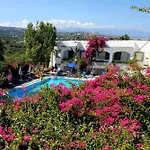 Apollon Hotel Apartments