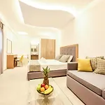 Queen Boutique Suites